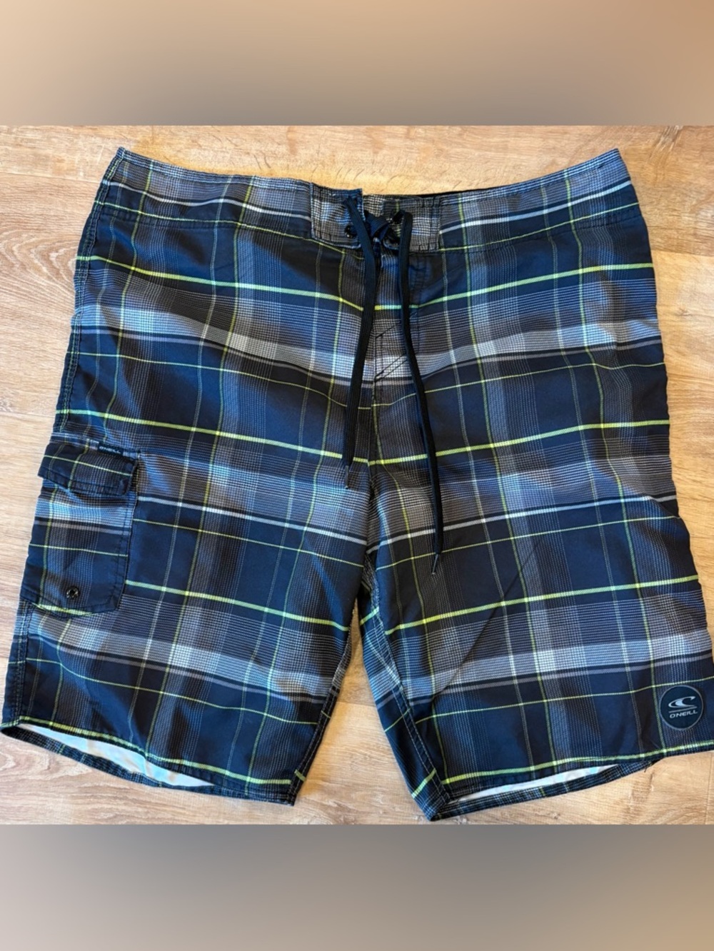O'Neill Men's Black and Blue Plaid Swim Trunks